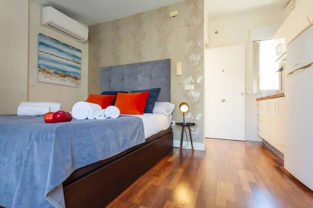Appartamento Precioso Ático con terraza centro Historico Málaga 0*,  Spagna